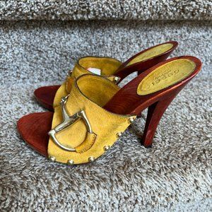 GUCCI Women's Suede Horsebit Yellow Peep Toe Wood Heels.